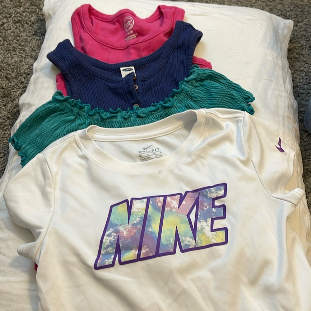 Girls clothing bundle size 6/7